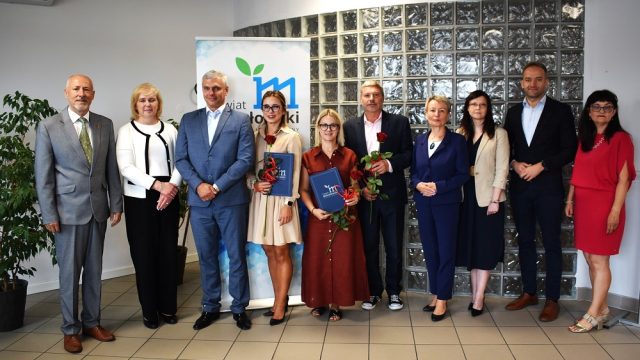 Uroczystość w starostwie. Nowi nauczyciele mianowani w powiecie mikołowskim