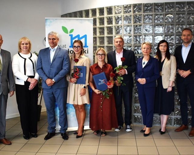 Uroczystość w starostwie. Nowi nauczyciele mianowani w powiecie mikołowskim