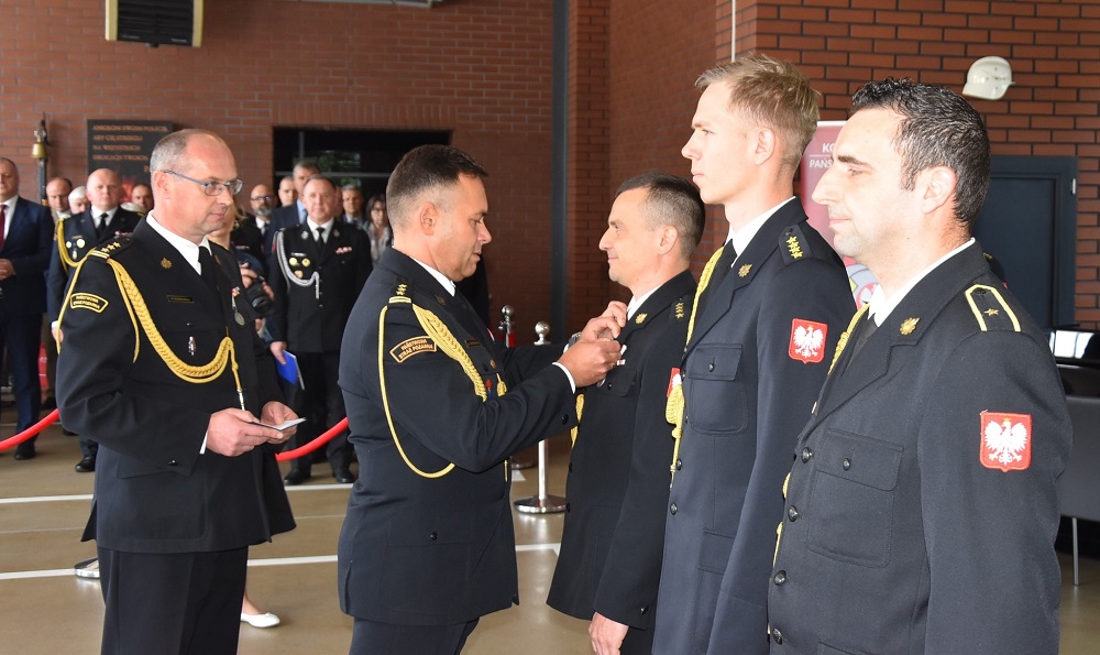 Dzień Strażaka w Mikołowie – odznaczenia i awanse dla bohaterów służby