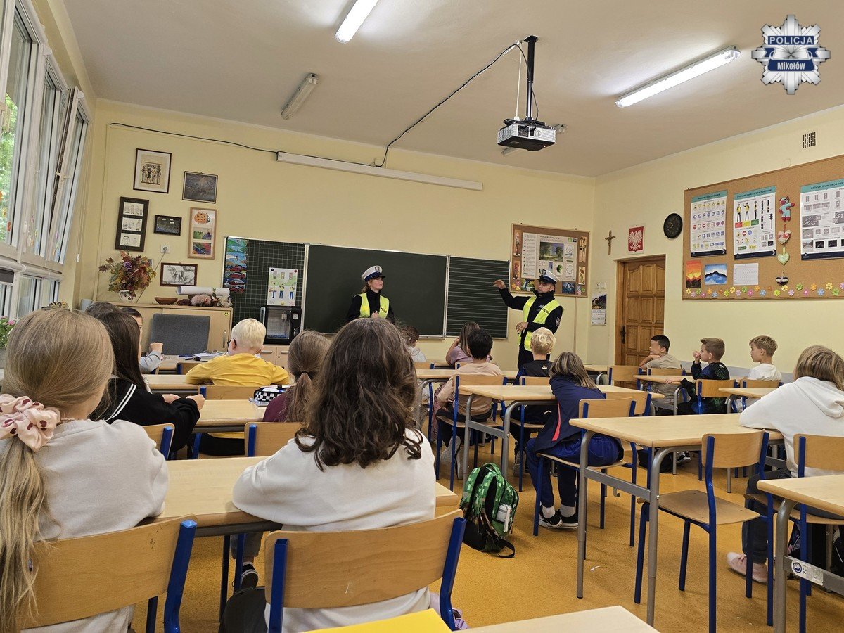 Lekcja o bezpieczeństwie drogowym w Szkole Podstawowej nr 5 w Mikołowie