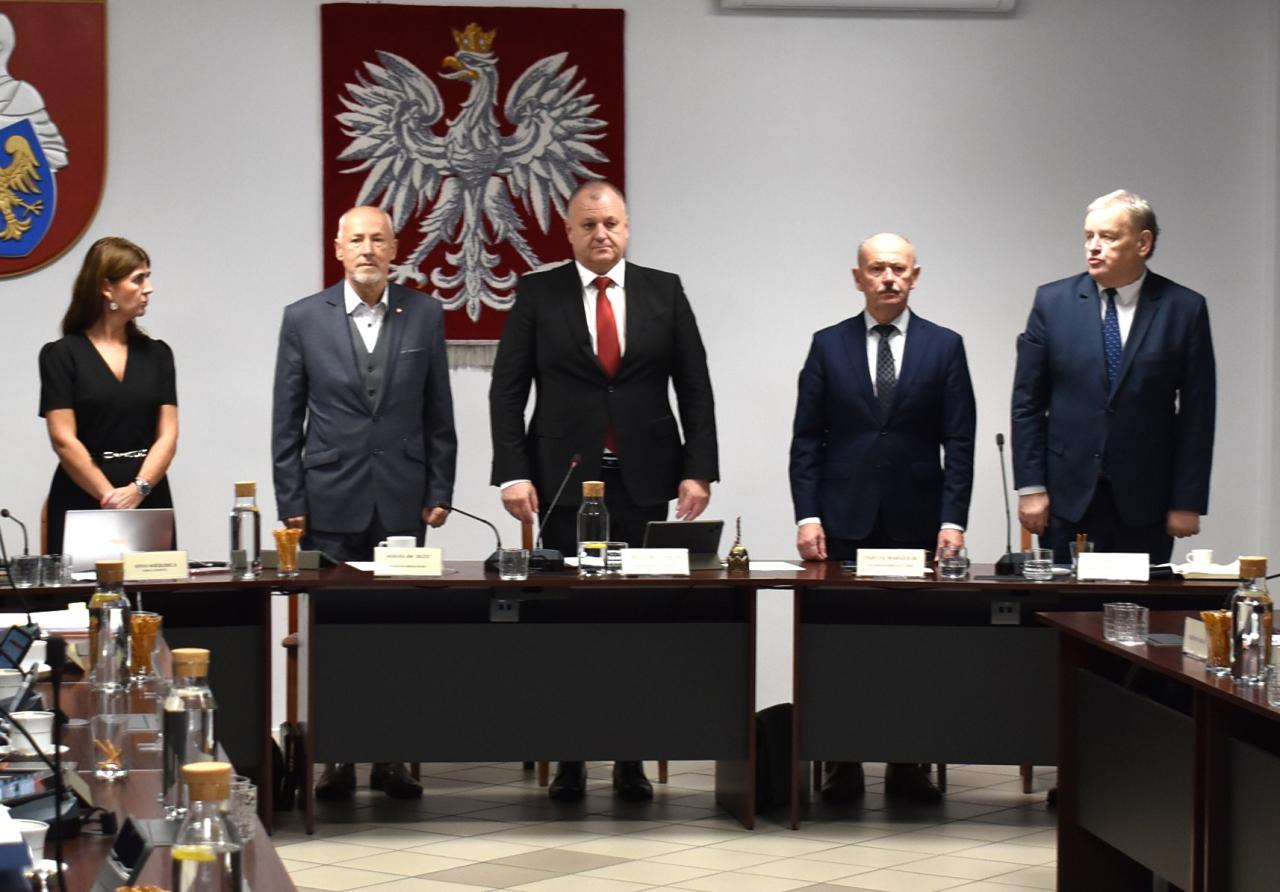 Listopadowa sesja Rady Powiatu Mikołowskiego – inwestycje i plany na przyszłość - fotoreportaż