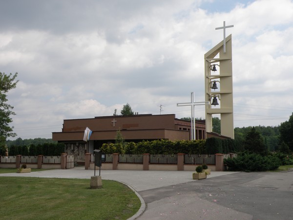 Śmiłowice - Kościół pw. Matki Bożej Częstochowskiej