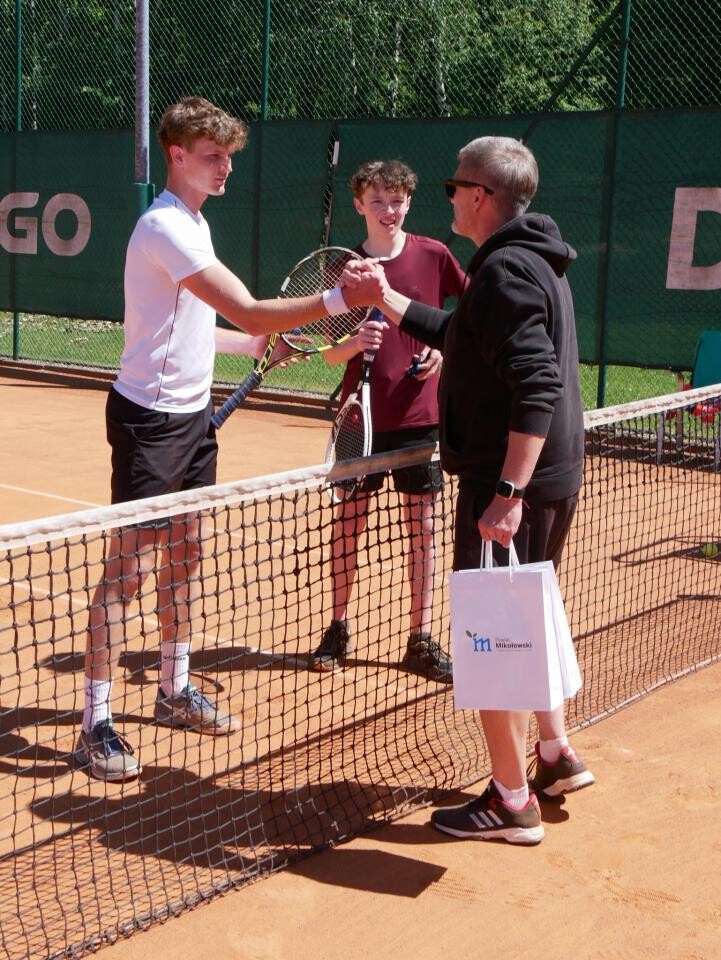 11 i 12 maja na kortach Ośrodka Rekreacyjno-Sportowego „Zabka” odbył się piąty Turniej Deblowy Tenisa Ziemnego o Puchar Starosty Mikołowskiego / FB Aktualności Powiatu Mikołowskiego