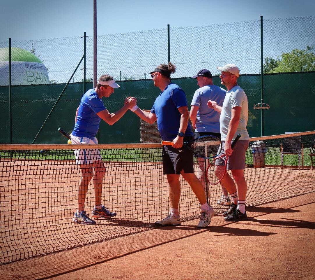 11 i 12 maja na kortach Ośrodka Rekreacyjno-Sportowego „Zabka” odbył się piąty Turniej Deblowy Tenisa Ziemnego o Puchar Starosty Mikołowskiego / FB Aktualności Powiatu Mikołowskiego