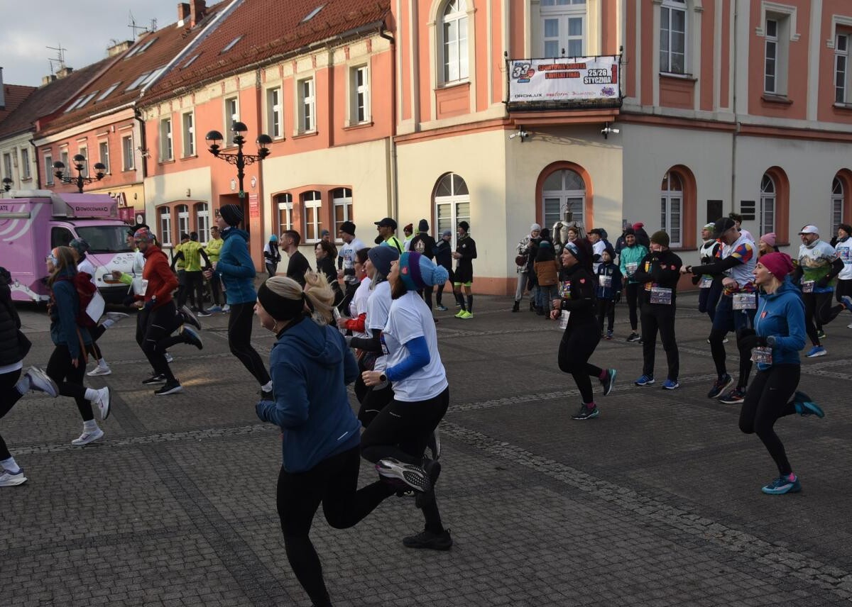 WOŚP zagrała w Powiecie Mikołowskim! Biegi, warsztaty i koncerty w Mikołowie i Łaziskach Górnych na rzecz dziecięcej onkologii i hematologii / fot. Aktualności Powiatu Mikołowskiego