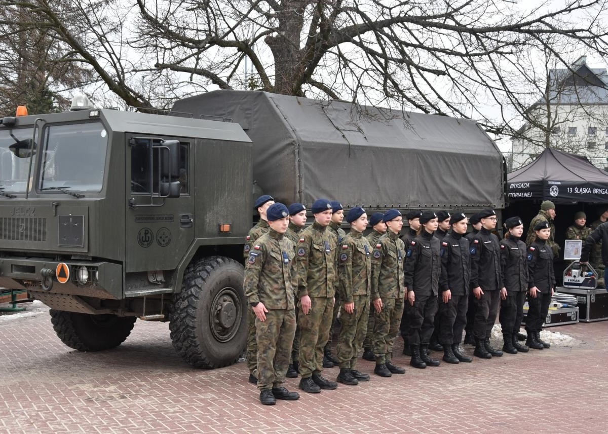 WOŚP zagrała w Powiecie Mikołowskim! Biegi, warsztaty i koncerty w Mikołowie i Łaziskach Górnych na rzecz dziecięcej onkologii i hematologii / fot. Aktualności Powiatu Mikołowskiego