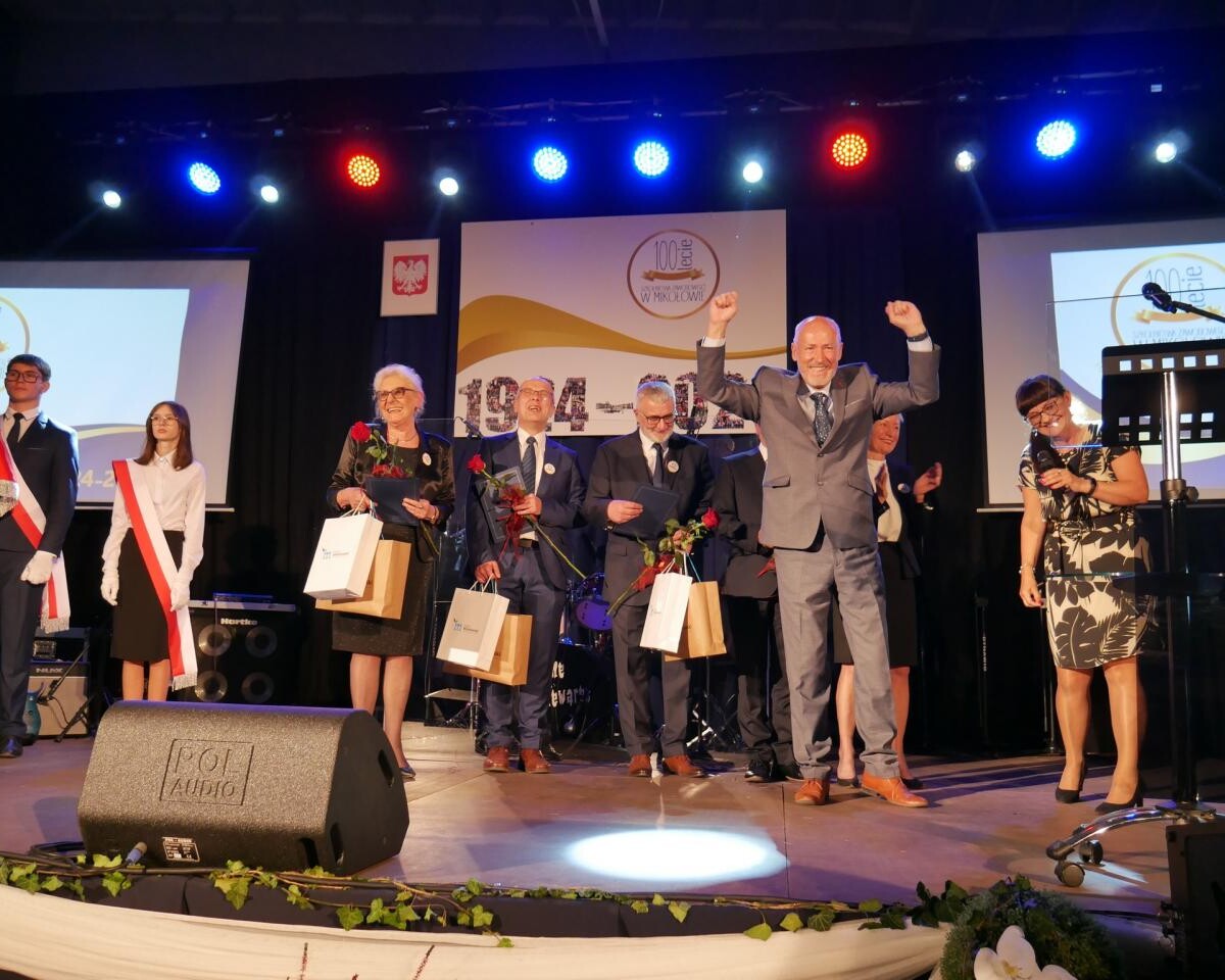 W piątek 18 października uroczyste obchody jubileuszu 100-lecia kształcenia zawodowego rozpoczęły się od mszy świętej, która odbyła się w kościele MNP Matki Zbawiciela / fot. Aktualności Powiatu Mikołowskiego FB