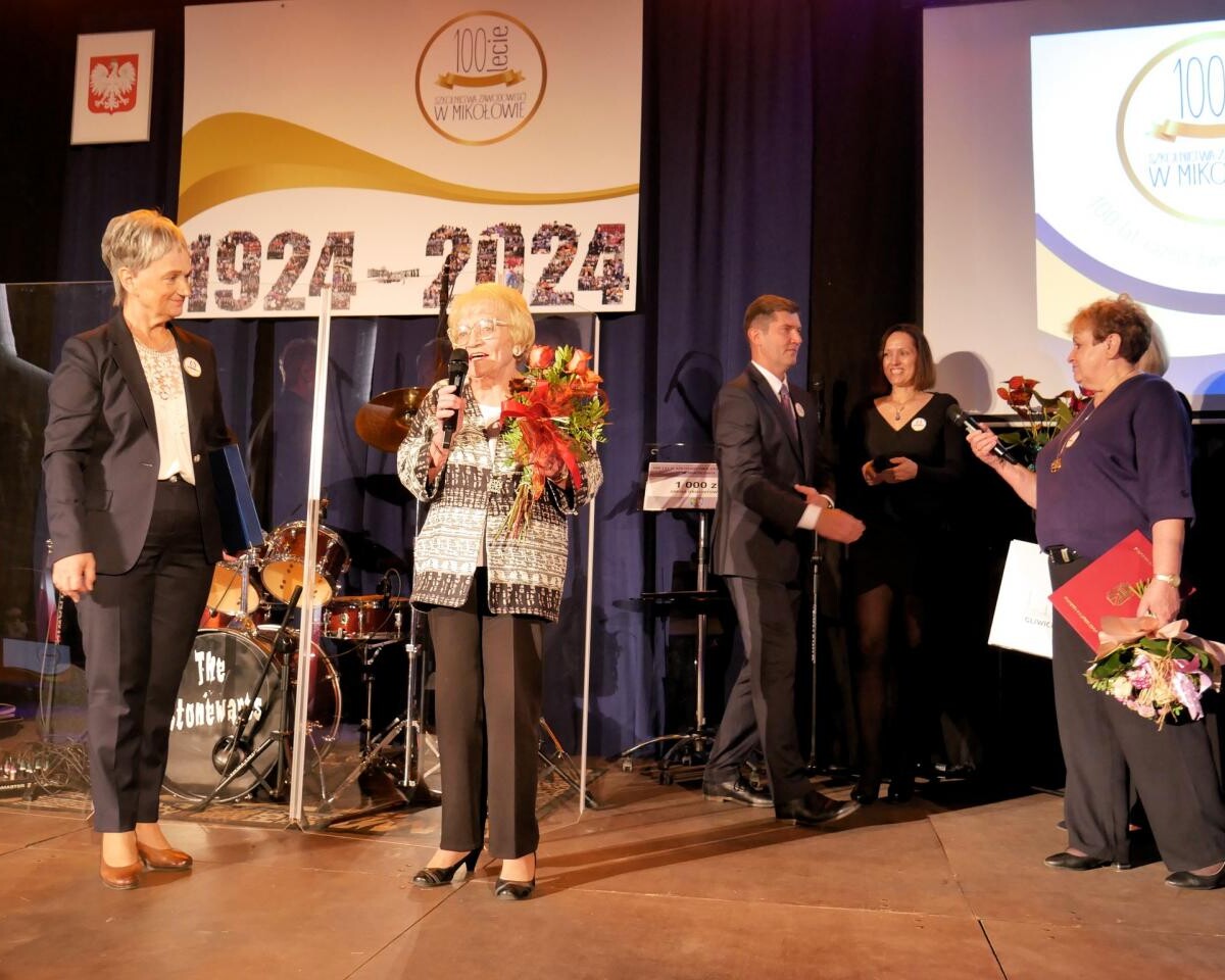 W piątek 18 października uroczyste obchody jubileuszu 100-lecia kształcenia zawodowego rozpoczęły się od mszy świętej, która odbyła się w kościele MNP Matki Zbawiciela / fot. Aktualności Powiatu Mikołowskiego FB