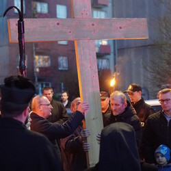 Droga Krzyżowa z Bazyliki św. Wojciecha