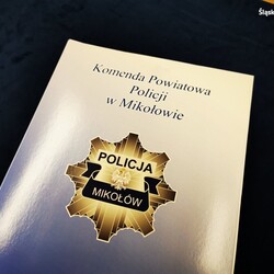 Sześciu nowych policjantów w garnizonie mikołowskim