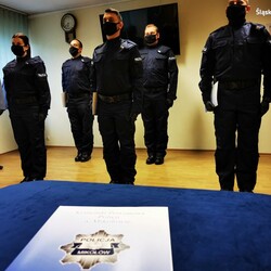 Sześciu nowych policjantów w garnizonie mikołowskim