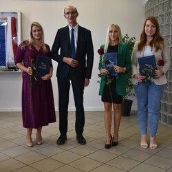 Wyróżnienie nowych nauczycieli mianowanych