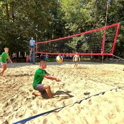 IV MISTRZOSTWA MIKOŁOWA W SIATKÓWCE PLAŻOWEJ