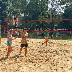 IV MISTRZOSTWA MIKOŁOWA W SIATKÓWCE PLAŻOWEJ