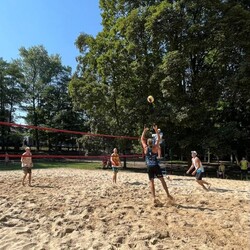 IV MISTRZOSTWA MIKOŁOWA W SIATKÓWCE PLAŻOWEJ
