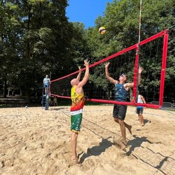 IV MISTRZOSTWA MIKOŁOWA W SIATKÓWCE PLAŻOWEJ