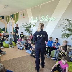 Policjanci w SP nr 5 w Mikołowie