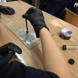 Technicy kryminalistyki w Łaziskach Górnych.