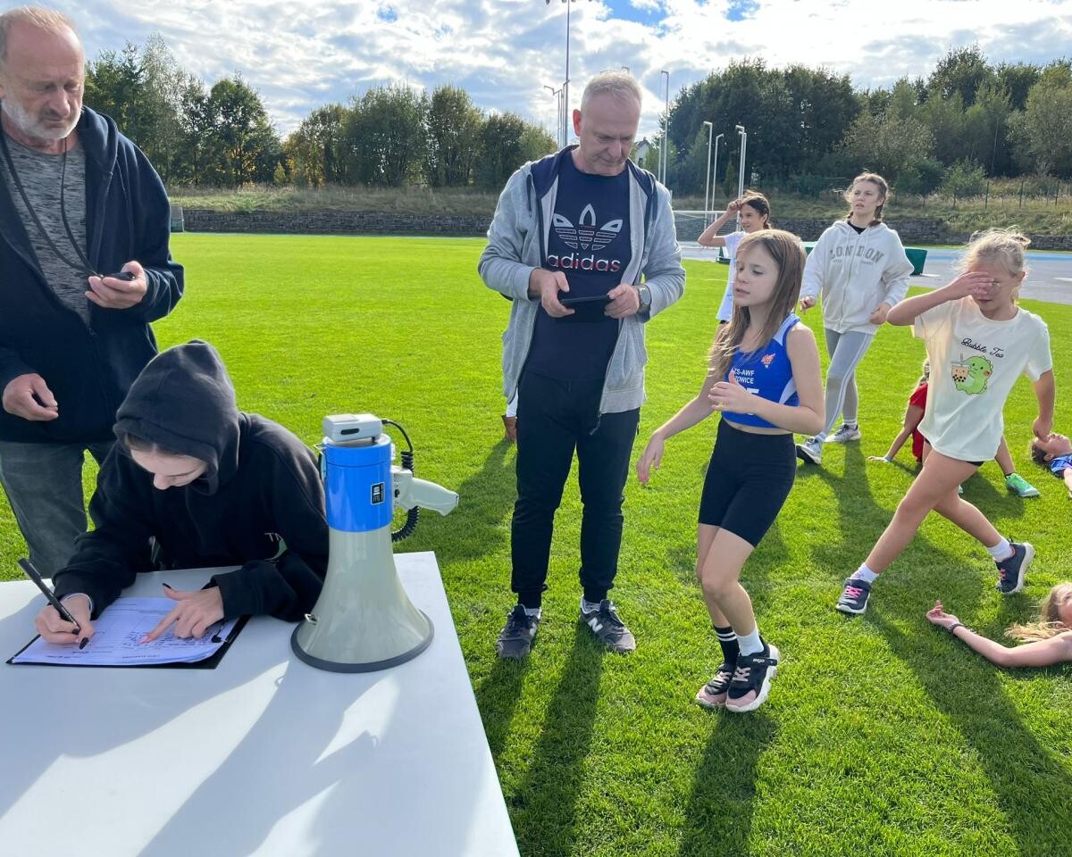 Zakończyły się pierwsze etapy 31. edycji Czwartków Lekkoatletycznych, które odbyły się 3 i 10 października na terenie kompleksu sportowo-rekreacyjnego MOSiR Mikołów /