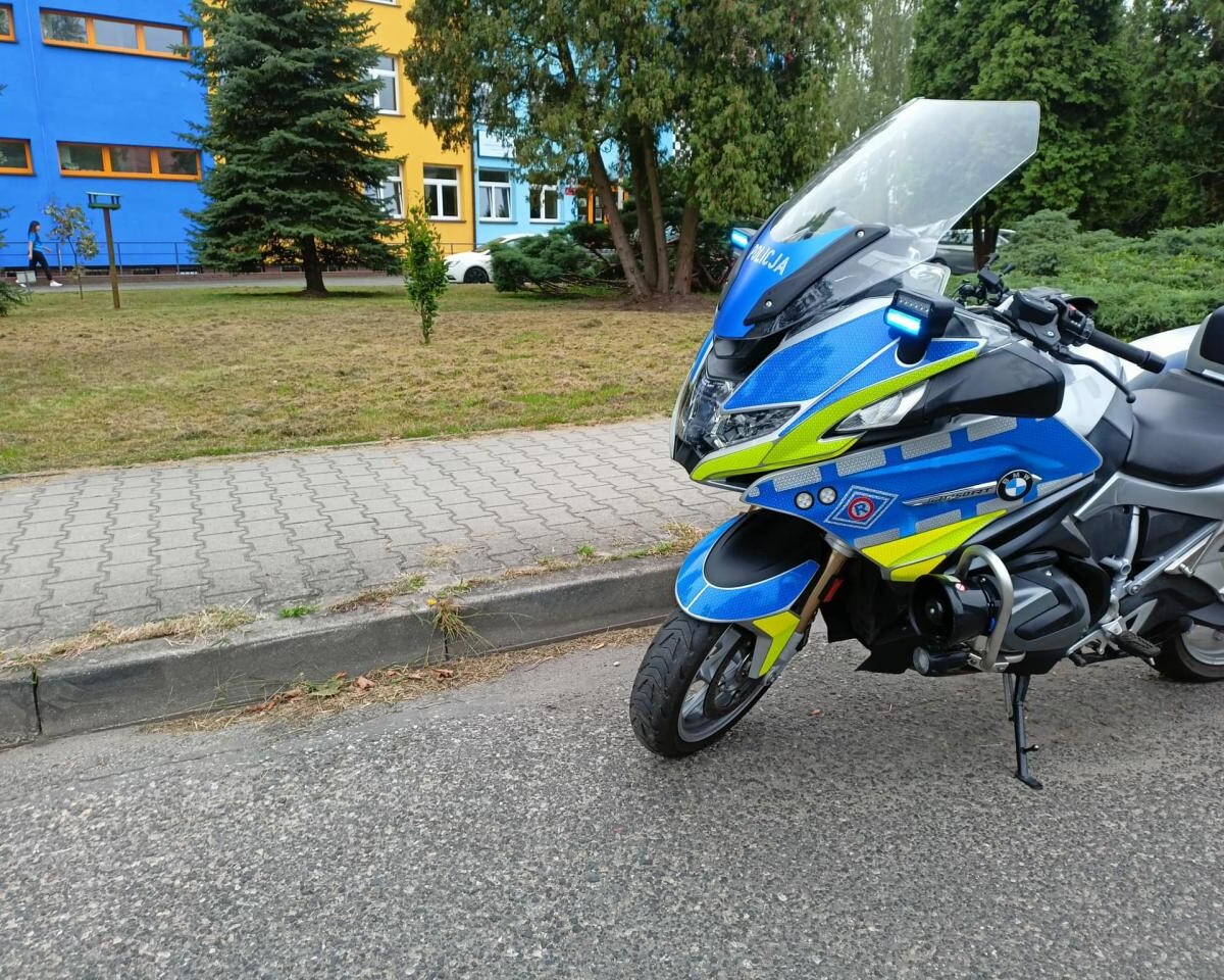 Wraz z początkiem nowego roku szkolnego, mikołowscy policjanci rozpoczęli dziś działania pod nazwą „Bezpieczna droga do szkoły” / fot. KPP Mikołów
