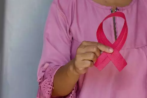 Bezpłatne badania mammograficzne w ramach Kampanii Różowy Mikołów 2023