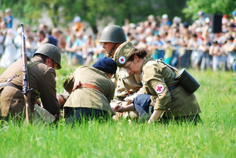 Jubileuszowa XV edycja "Bitwy Wyrskiej - Bój o Gostyń 2019" za nami. Odbyła się w sobotę, 25 maja 2019 roku w Gostyni, w gminie Wyry, w okolicy ulicy Tęczowej, czyli na historycznych polach w pobliżu Pomnika Pamięci Żołnierzy Września 1939 r.