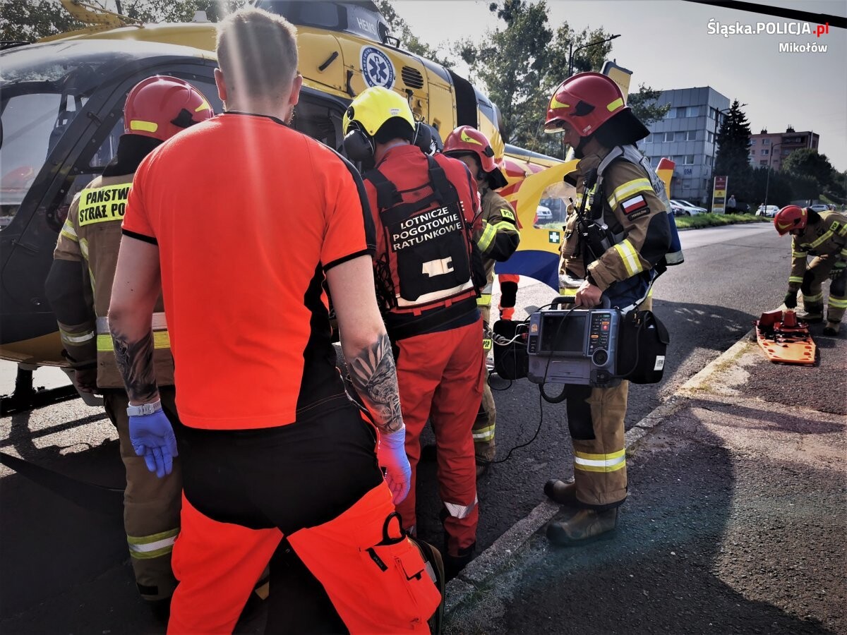 Policjanci Wydziału Kryminalnego mikołowskiej komendy wyjaśniają okoliczności wypadku z udziałem rowerzysty, do którego doszło w centrum miasta.