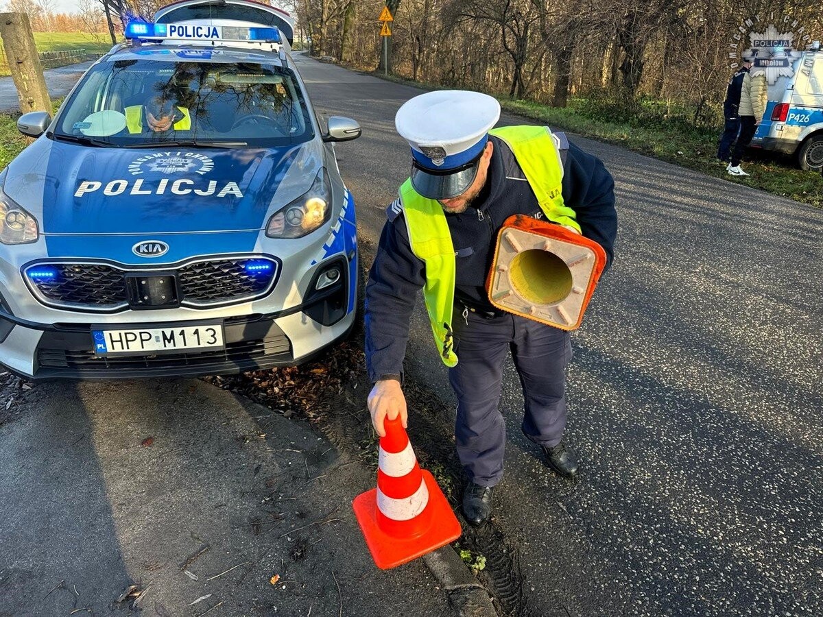 Scenariusz ćwiczeń zakładał zawalenie się dachu opuszczonego budynku, w którym mogły znajdować się osoby bezdomne / fot. KPP Mikołów