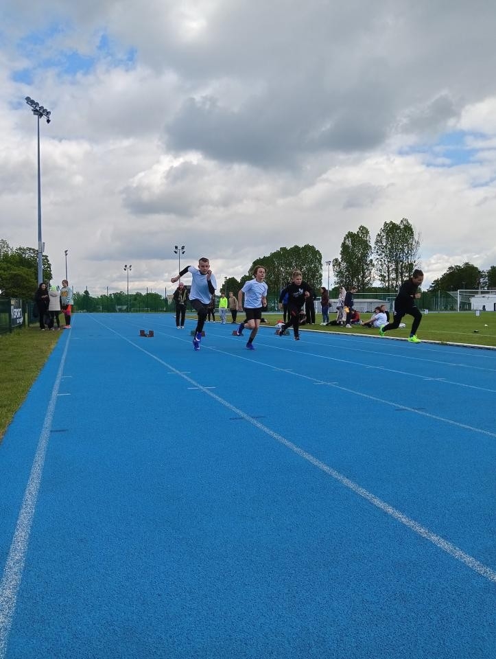 Mikołów zaprasza na Finał Miejski XXXI edycji Czwartków Lekkoatletycznych / fot. MOSiR Mikołów