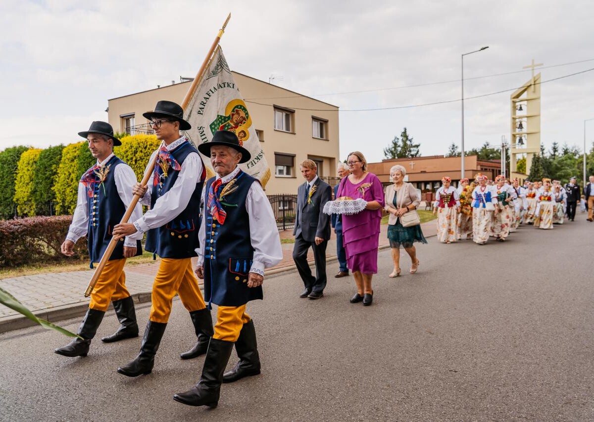 23 sierpnia w sołectwie Śmiłowice odbyły się pierwsze Dożynki / fot. Birdabo Studio