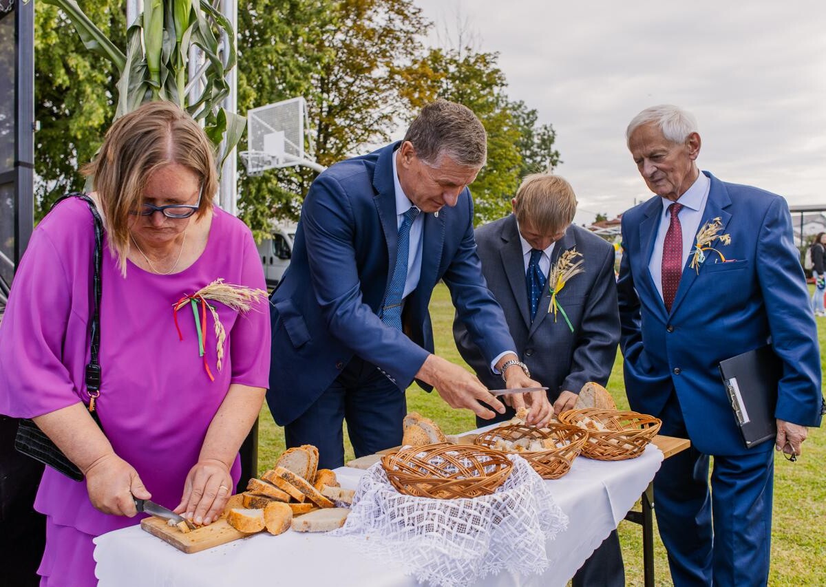 23 sierpnia w sołectwie Śmiłowice odbyły się pierwsze Dożynki / fot. Birdabo Studio