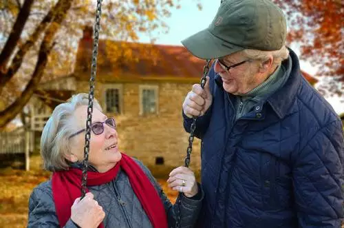 Dzień Babci i Dziadka: podaruj swoim seniorom wiedzę o bezpieczeństwie!