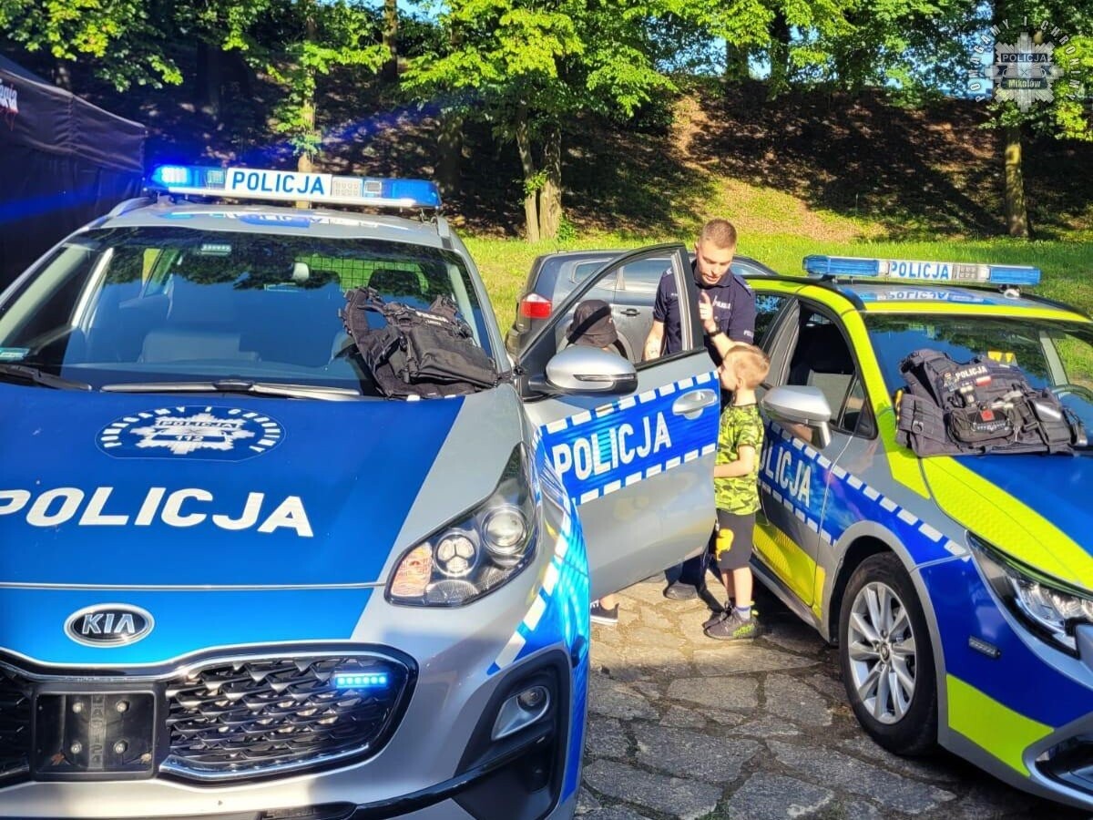 Sierżant Hektor i policjanci z Mikołowa świętowali Dzień Dziecka z najmłodszymi / fot. KPP Mikołów