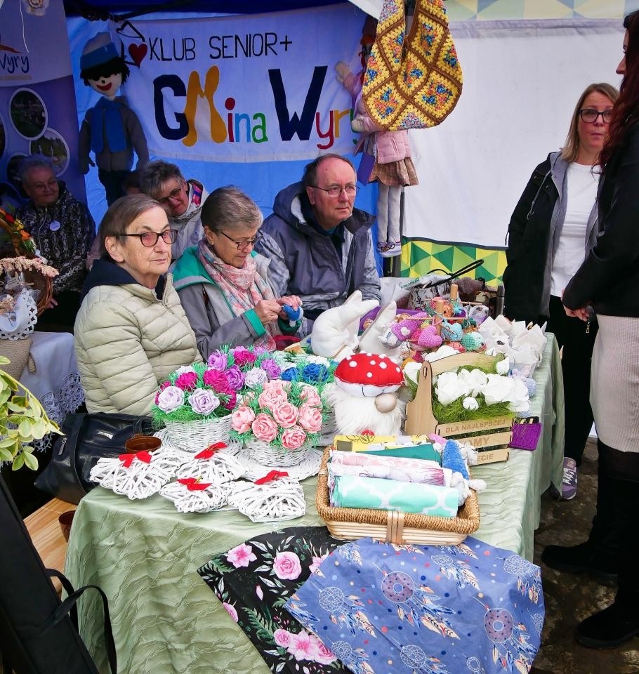 IV Festiwal Aktywności Senioralnej i III Targi Senioralne w Ornontowicach połączyły pokolenia / fot. Aktualności Powiatu Mikołowskiego