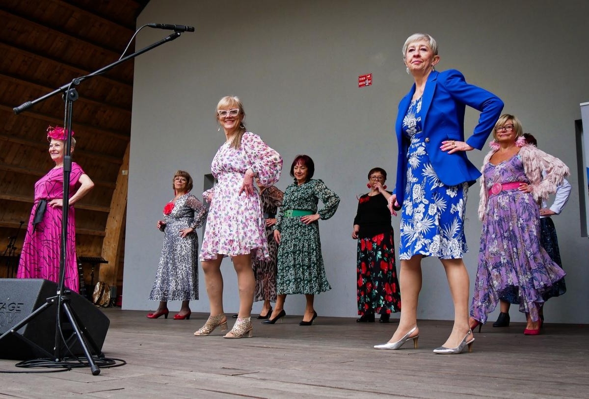 IV Festiwal Aktywności Senioralnej i III Targi Senioralne w Ornontowicach połączyły pokolenia / fot. Aktualności Powiatu Mikołowskiego