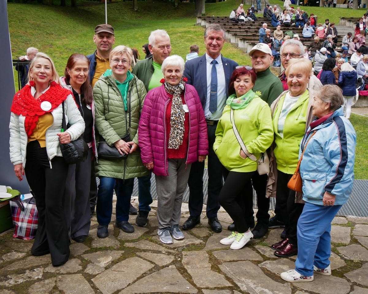 IV Festiwal Aktywności Senioralnej i III Targi Senioralne w Ornontowicach połączyły pokolenia / fot. Aktualności Powiatu Mikołowskiego