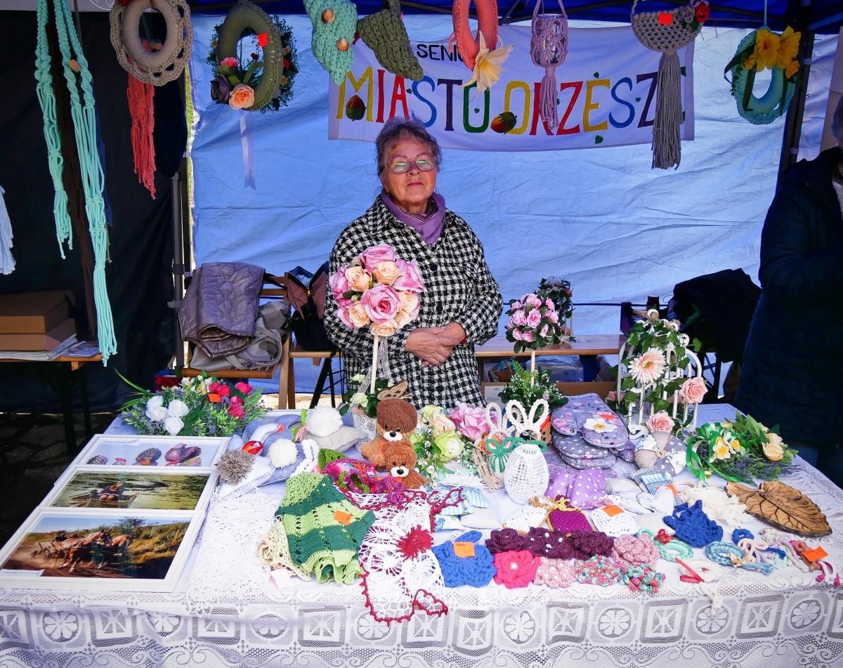 IV Festiwal Aktywności Senioralnej i III Targi Senioralne w Ornontowicach połączyły pokolenia / fot. Aktualności Powiatu Mikołowskiego