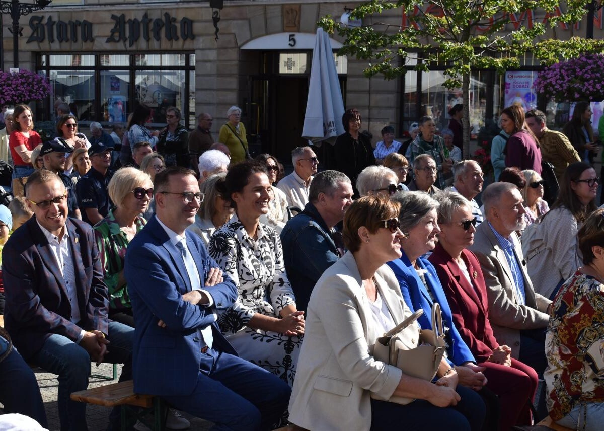IX Mikołowskie Dni Seniora 2025 pełne aktywności, wykładów i zabawy / fot. Aktualności Powiatu Mikołowskiego
