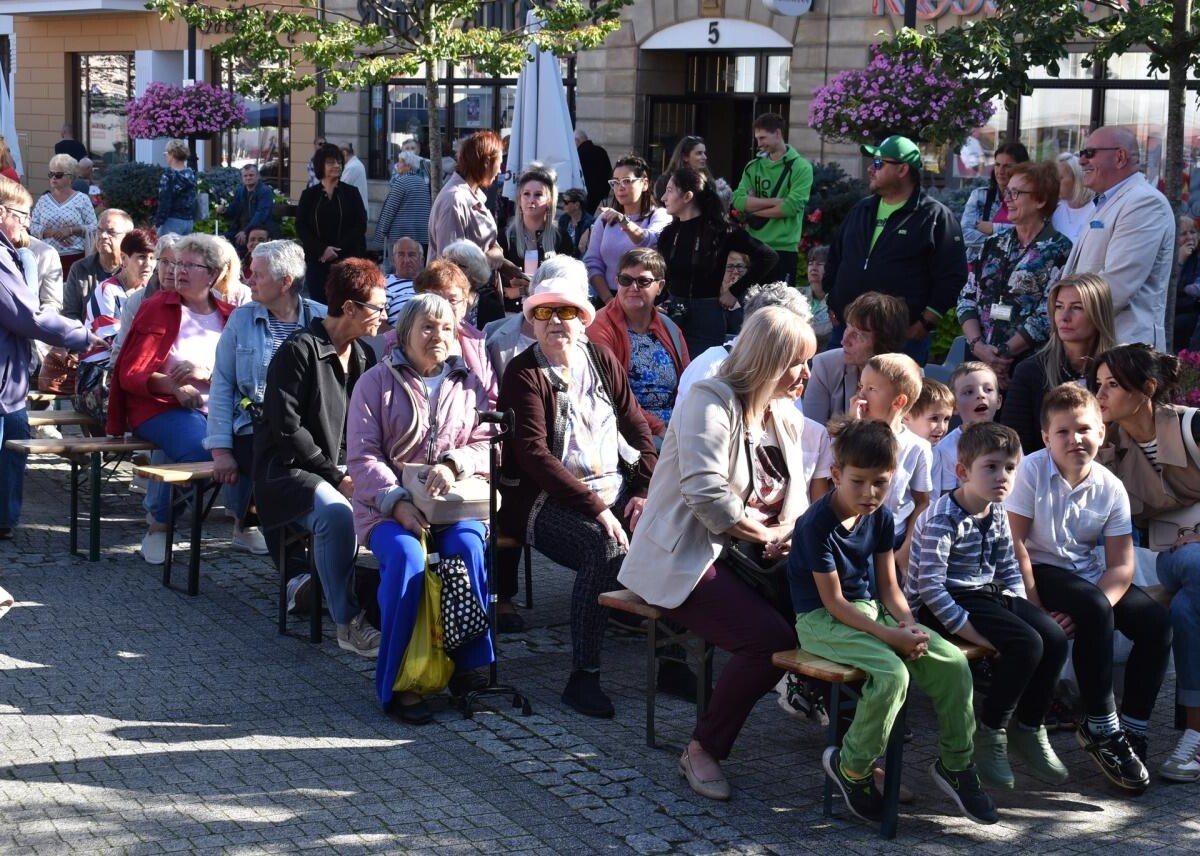 IX Mikołowskie Dni Seniora 2025 pełne aktywności, wykładów i zabawy / fot. Aktualności Powiatu Mikołowskiego