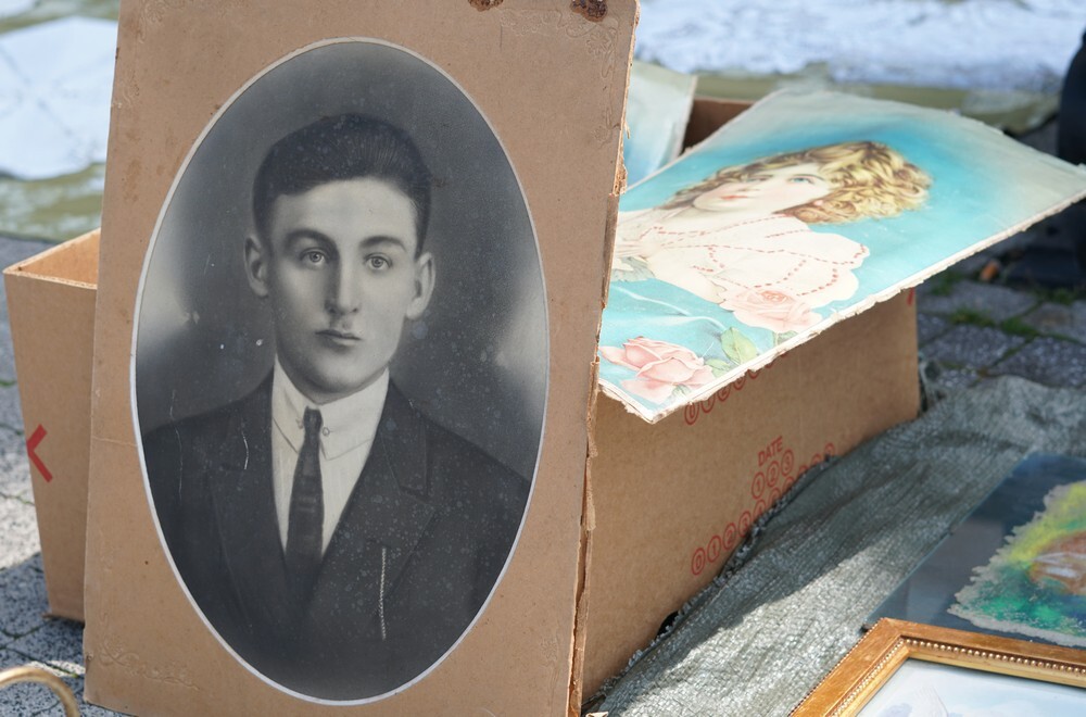 Za nami czerwcowy Jarmark Staroci na mikołowskim rynku. Dopisała pogoda i wystawcy, a wielu odwiedzających znalazło prawdziwe perełki. Organizatorem targów jest Miejska Placówka Muzealna.