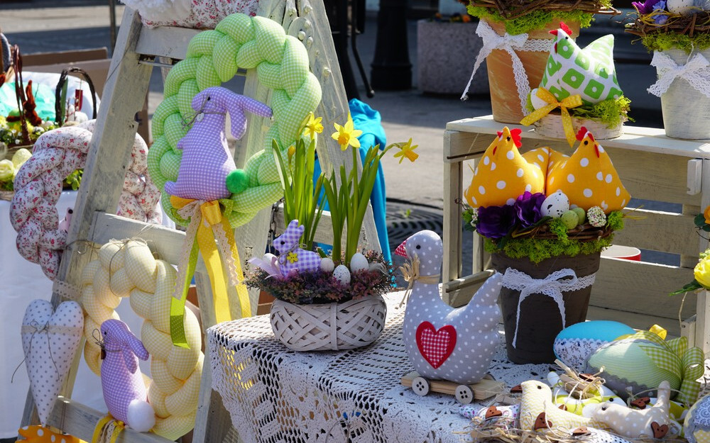 W Mikołowie trwa Jarmark Wielkanocny. Na rynku do kupienia dekoracje świąteczne i rękodzieło, swojskie wędliny, chleby i wiele innych. Jarmarkowi towarzyszył Festiwal Obrzędów i Zwyczajów.