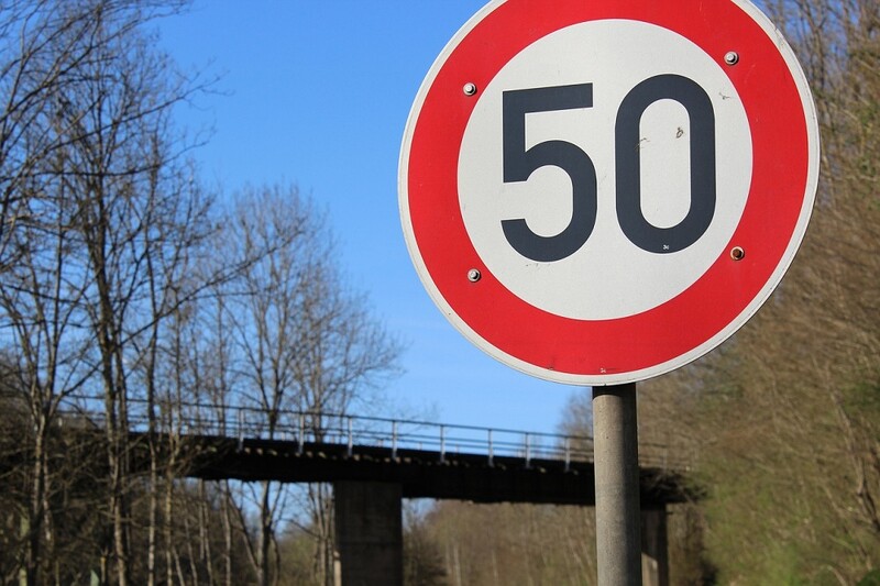 Jechała ponad 100 km/h! Kobieta straciła prawo jazdy