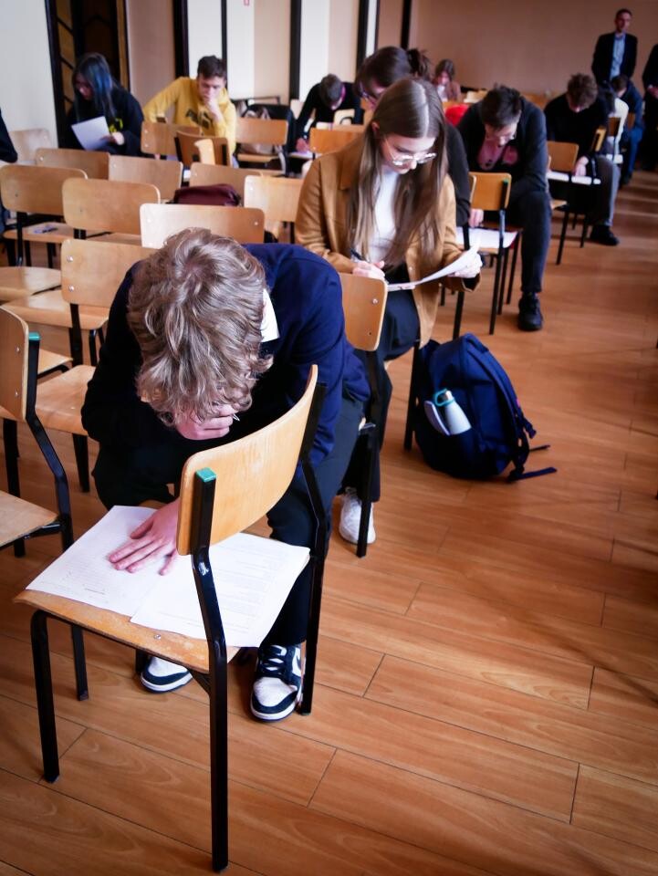 Uczniowie z siedmiu szkół z powiatu mikołowskiego, Żor i Rydułtów zmierzyli się w Konkursie Wiedzy o Sejmie RP / fot. Aktualności Powiatu Mikołowskiego