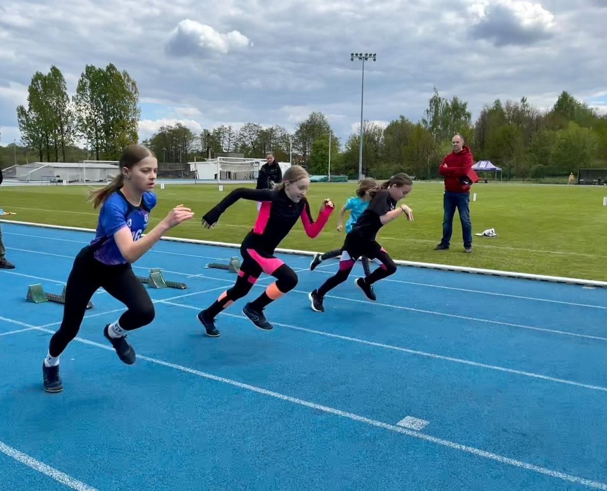 XXX edycja Zawodów Dziecięcych „Czwartki Lekkoatletyczne” – MOSiR prezentuje wyniki z wiosennych eliminacji / fot. MOSiR Mikołów