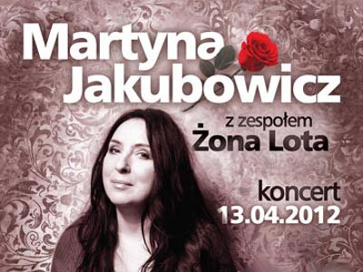 Martyna Jakubowicz z zespołem "Żona Lota"