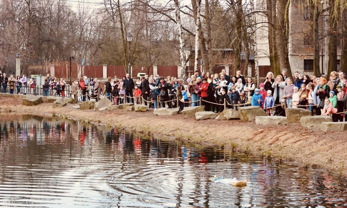 Stowarzyszenie BATUT w Mikołowie rozpoczęło spektakularnie wiosnę, organizując Mikołowskie Święto Wiosny na rynku w czwartek, 21 marca / fot. UM Mikołów