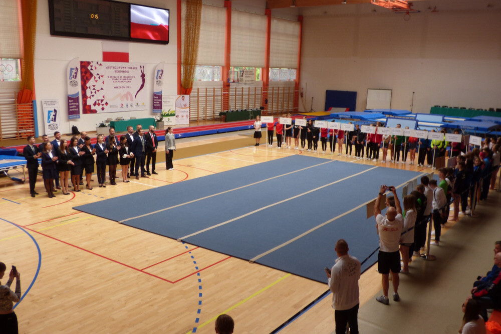 Mistrzostw Polski Seniorów w skokach na trampolinie, ścieżce i podwójnej mini-trampolinie/fot. MOSiR Mikołów