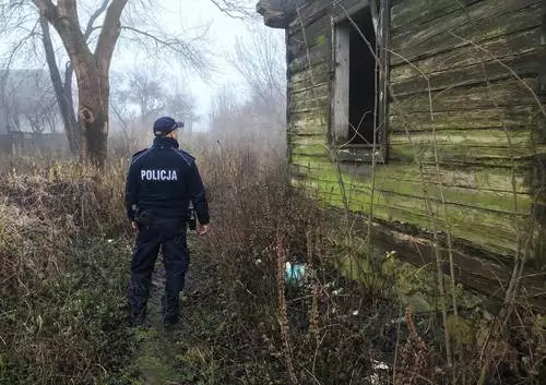 Nie bądź obojętny: jeden telefon może uratować życie w zimie!