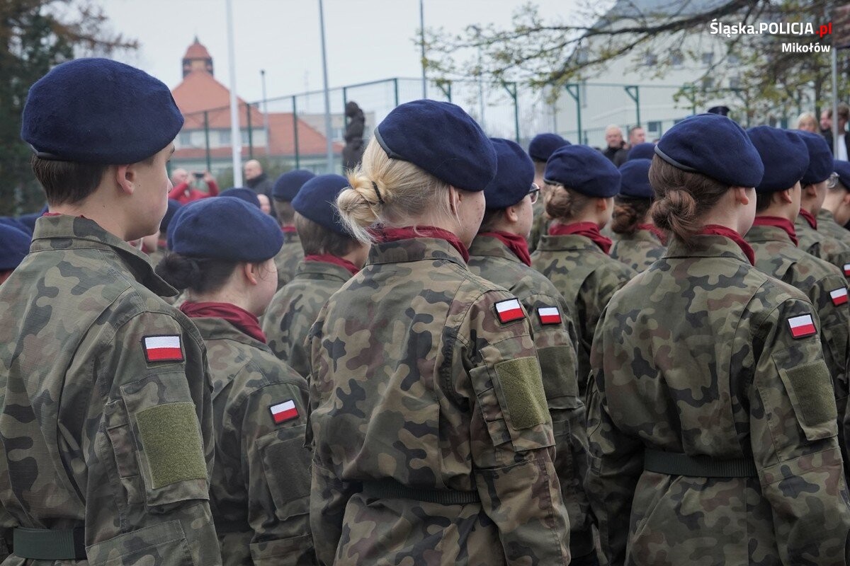 W 105. rocznicę odzyskania przez Polskę niepodległości na ternie powiatu mikołowskiego od samego rana trwały uroczyste obchody.