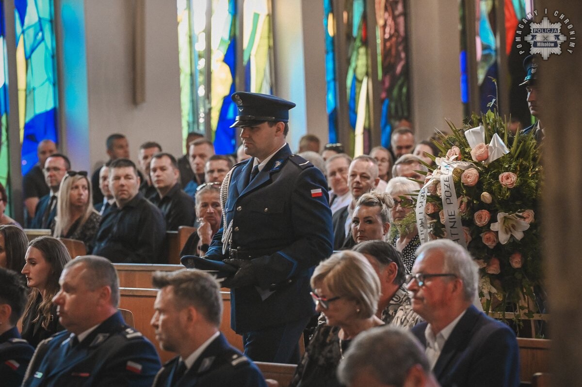Ostatnie pożegnanie podkom. Dariusza Stypuły / fot. KPP Mikołów
